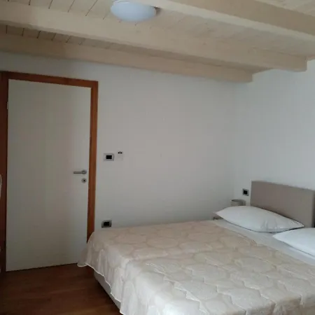 Vila Arsini - Sa 3 Sobe Za Do 6 Osoba, - Dracevac * Porec