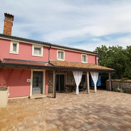 Vila Arsini - Sa 3 Sobe Za Do 6 Osoba, - Dracevac Holiday home *